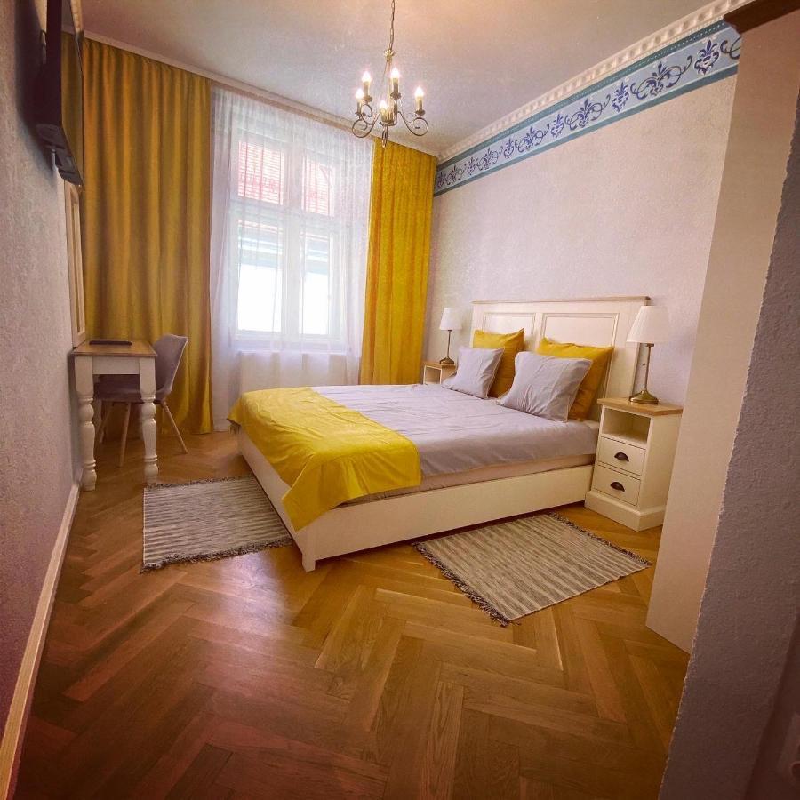Готель Casa Legenda Сігішоара Екстер'єр фото