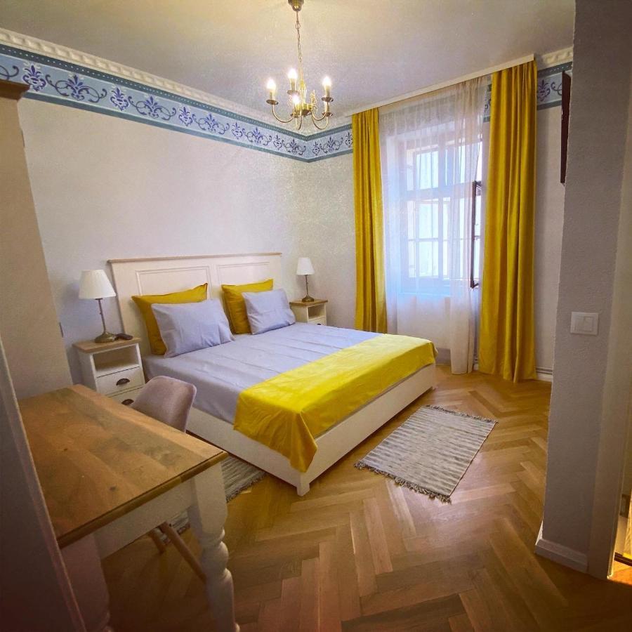 Готель Casa Legenda Сігішоара Екстер'єр фото