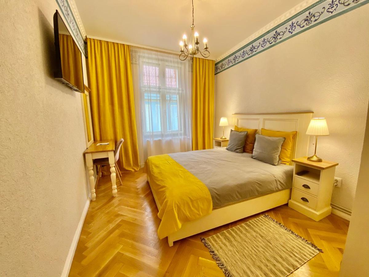 Готель Casa Legenda Сігішоара Екстер'єр фото